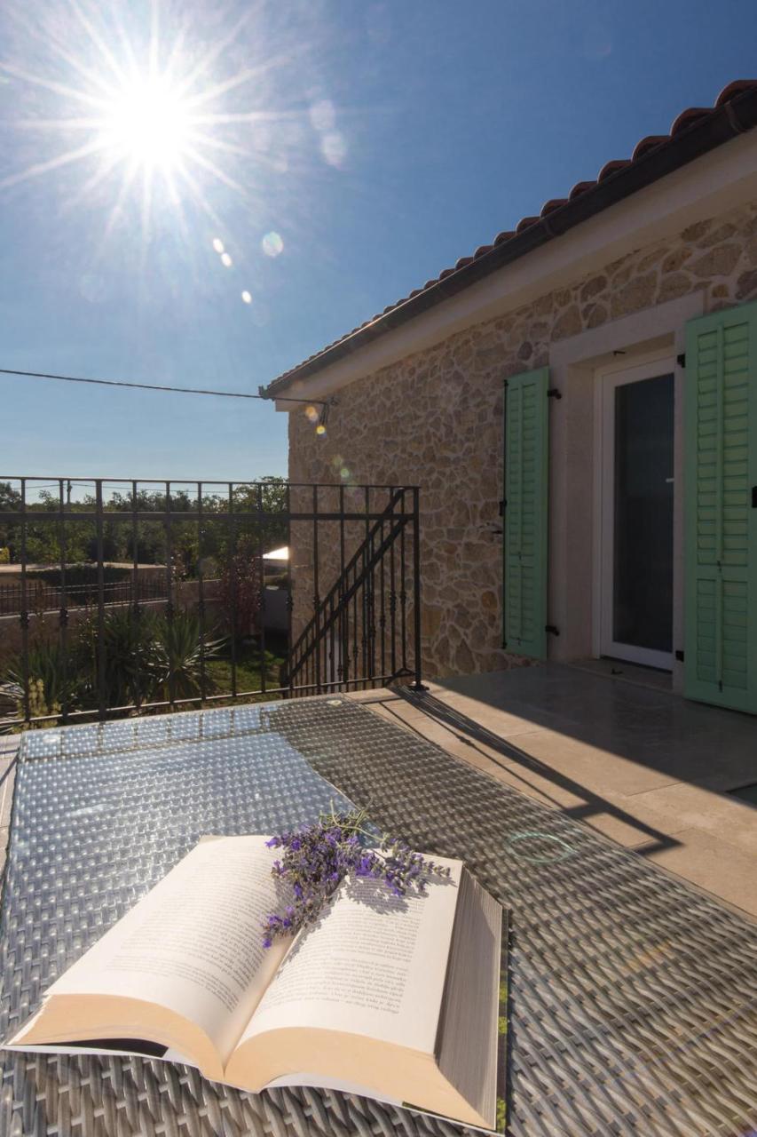 Villa House Misto Dobrinj Exterior foto